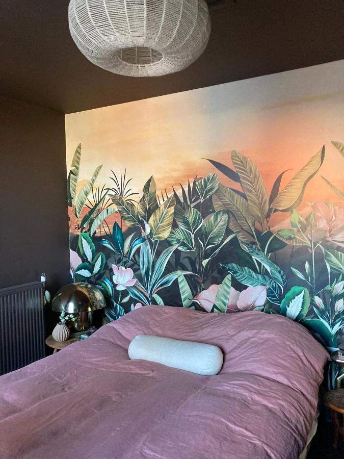 Canal View 1 Bed Apartment In Zone 1 런던 외부 사진